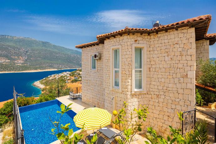 ,Beautiful villa with private pool and terrace with sea views . - Villa Kastello . (Photo Gallery) }}