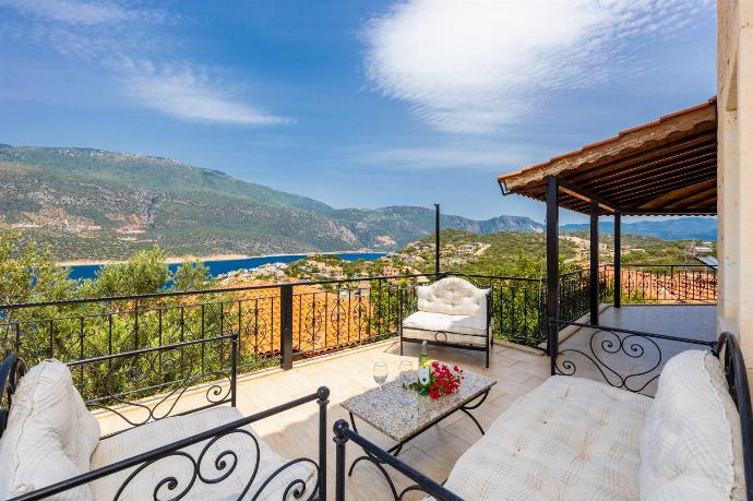 Terrace area with sea views . - Villa Kastello . (Photo Gallery) }}