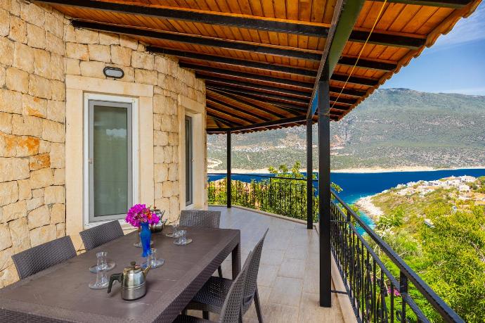 Sheltered terrace area with sea views . - Villa Kastello . (Photo Gallery) }}