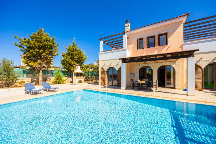 Beautiful villa with private pool and terrace . - Villa Nikolas . (Photo Gallery) }}