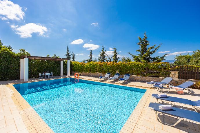 Private pool and terrace . - Villa Nikolas . (Photo Gallery) }}