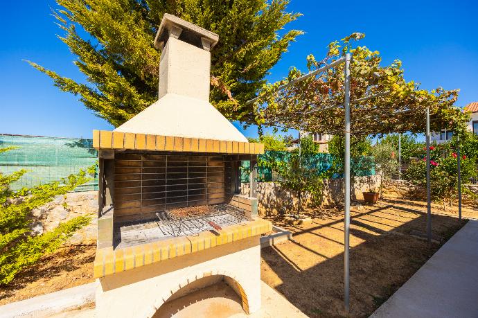 BBQ area . - Villa Nikolas . (Photo Gallery) }}