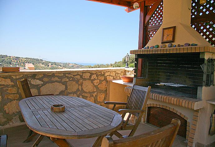 Swimming Pool . - Villa Katia Faragi . (Fotogalerie) }}