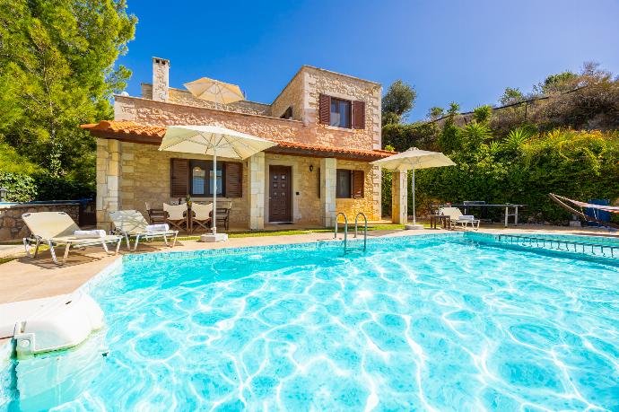 Beautiful villa with private pool and terrace with sea views . - Villa Katia Faragi . (Photo Gallery) }}