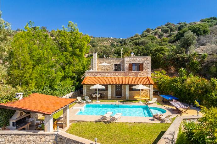 Beautiful villa with private pool and terrace with sea views . - Villa Katia Faragi . (Photo Gallery) }}