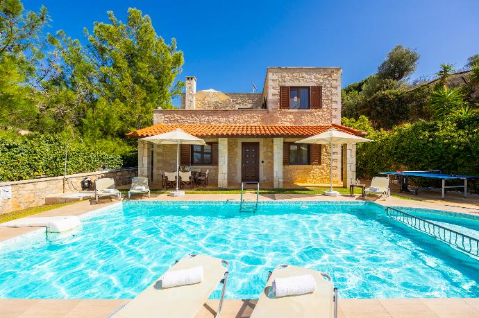 Beautiful villa with private pool and terrace with sea views . - Villa Katia Faragi . (Photo Gallery) }}