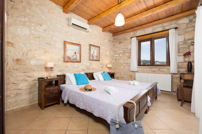 Twin bedroom with A/C . - Villa Katia Faragi . (Photo Gallery) }}