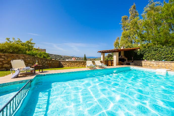 Private pool and terrace with sea views . - Villa Katia Faragi . (Photo Gallery) }}