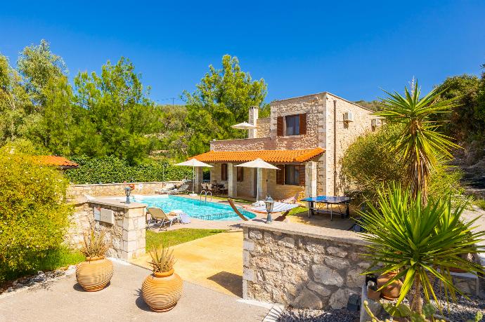 Beautiful villa with private pool and terrace with sea views . - Villa Katia Faragi . (Photo Gallery) }}