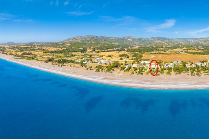 Aerial view showing location of villa . - Villa Mediterranean Blue . (Photo Gallery) }}