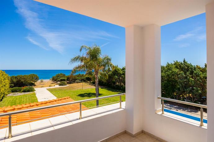 Main building: balcony with sea views . - Villa Pelagos Blue . (Photo Gallery) }}