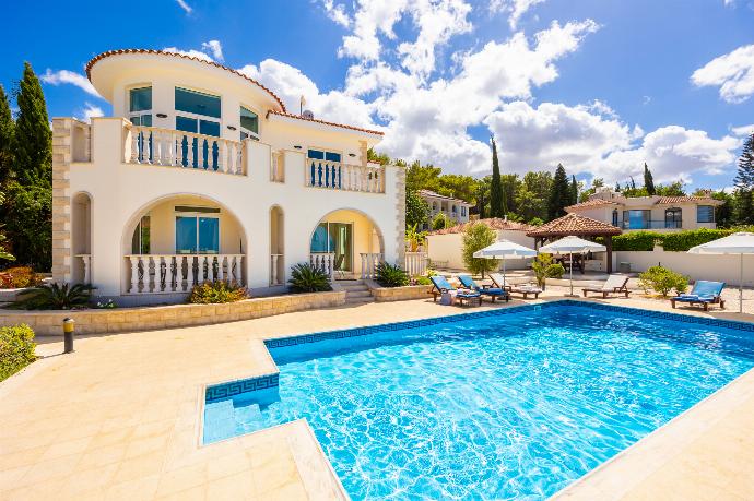 Beautiful villa with private pool and terrace with sea views . - Villa Komissa . (Photo Gallery) }}