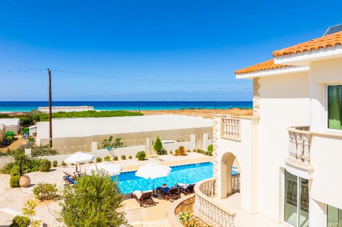 Beautiful villa with private pool and terrace with sea views . - Villa Komissa . (Photo Gallery) }}