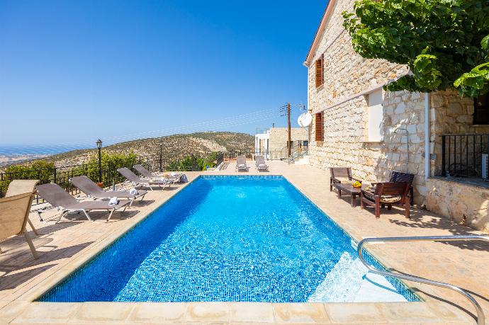 Beautiful villa with private pool and terrace with sea views . - Villa Irene Palace . (Galería de imágenes) }}