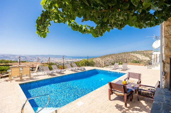 Beautiful villa with private pool and terrace with sea views . - Villa Irene Palace . (Galería de imágenes) }}