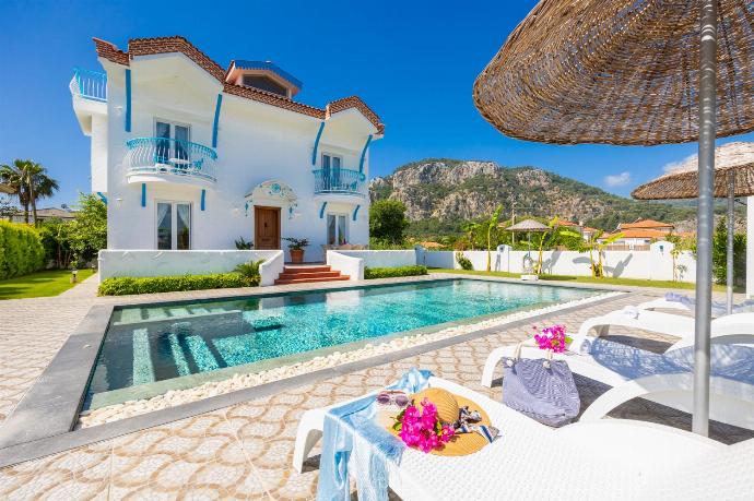 ,Beautiful villa with private pool and terrace . - Villa Blue Island . (Photo Gallery) }}