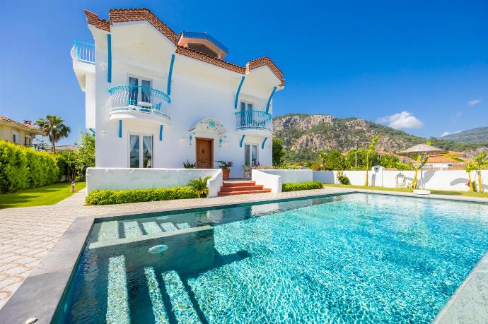 Beautiful villa with private pool and terrace . - Villa Blue Island . (Photo Gallery) }}