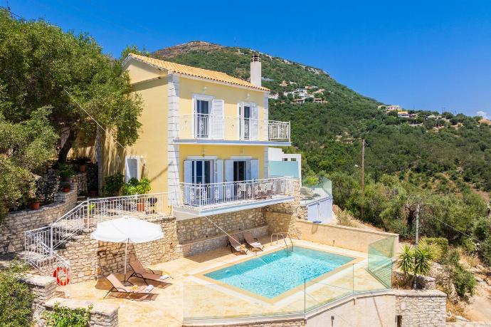 Beautiful villa with private pool and terrace with panoramic sea views . - Villa Sunrise . (Photo Gallery) }}