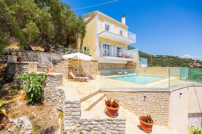 Beautiful villa with private pool and terrace with panoramic sea views . - Villa Sunrise . (Photo Gallery) }}
