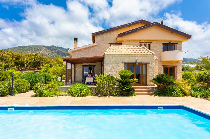 ,Beautiful villa with private pool, terrace, and garden with sea views . - Villa Erato . (Photo Gallery) }}