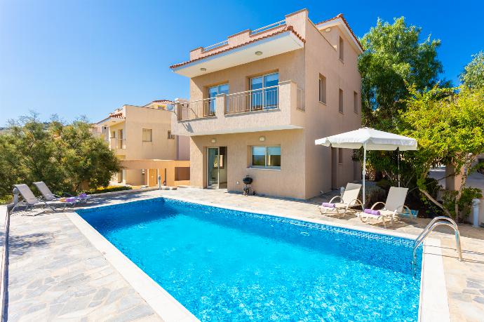 ,Beautiful villa with private pool and terrace with sea views . - Villa Panorama Tria . (Photo Gallery) }}