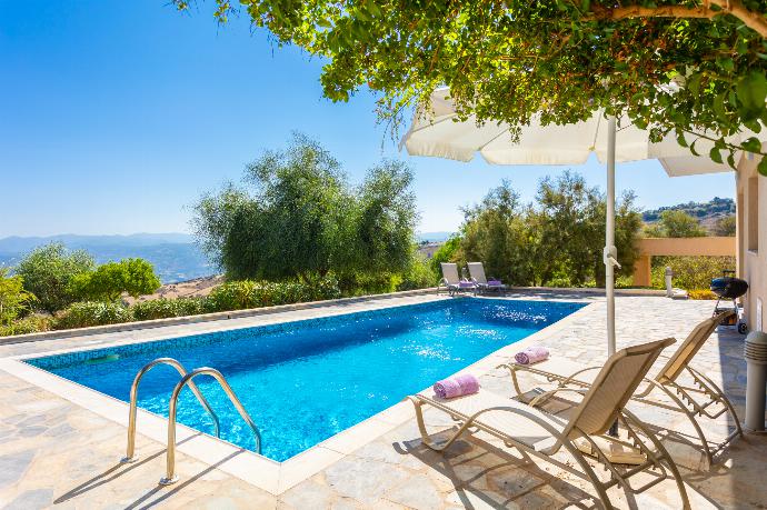 Private pool and terrace with sea views . - Villa Panorama Tria . (Photo Gallery) }}