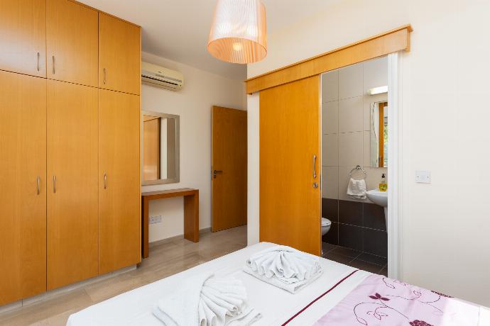 Double bedroom with en suite bathroom and A/C . - Villa Panorama Tria . (Photo Gallery) }}