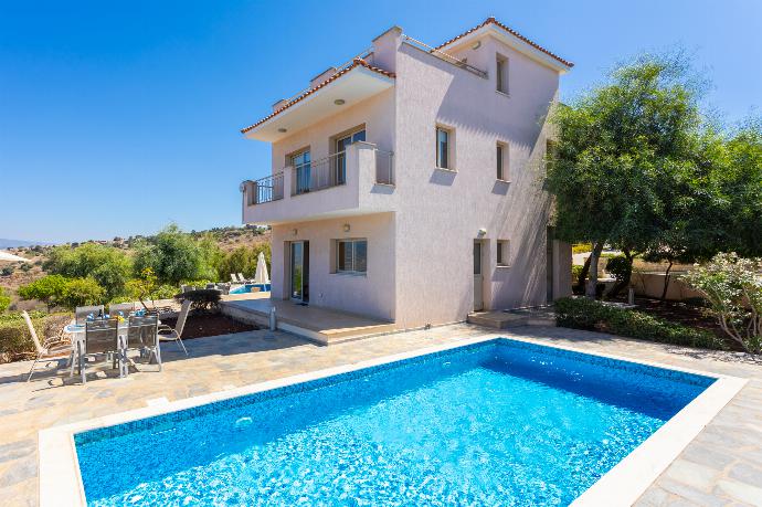 ,Beautiful villa with private pool and terrace with sea views . - Villa Panorama Tessera . (Photo Gallery) }}