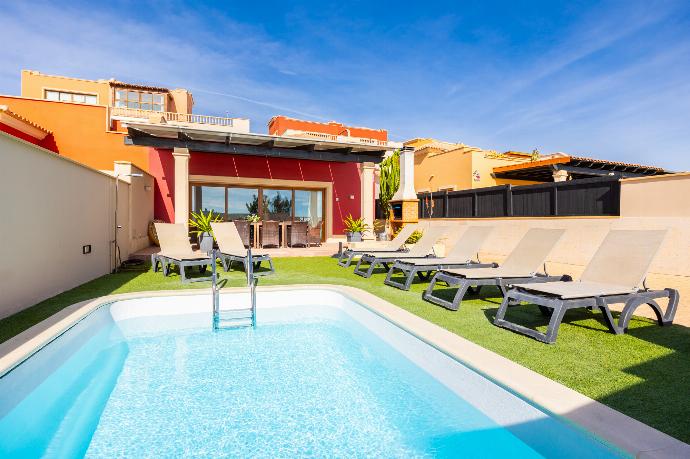 Beautiful villa with private pool and terrace with sea views . - Villa Mariposas Caleta . (Photo Gallery) }}