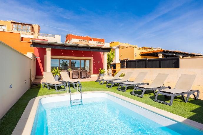 Beautiful villa with private pool and terrace with sea views . - Villa Mariposas Caleta . (Photo Gallery) }}