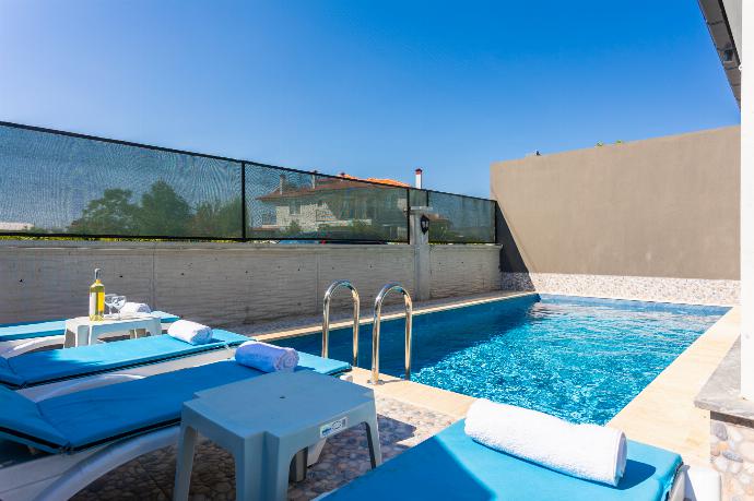 Private pool and terrace . - Villa Azalea 2 . (Photo Gallery) }}