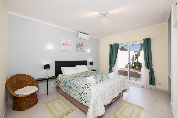 Double bedroom with A/C . - Villa Brejos . (Photo Gallery) }}