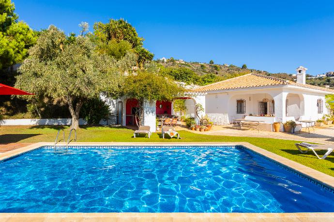 ,Beautiful villa with private pool, terrace, and garden with sea views . - Villa La Higuera . (Photo Gallery) }}
