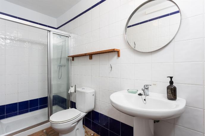 En suite bathroom with shower . - Villa La Higuera . (Photo Gallery) }}