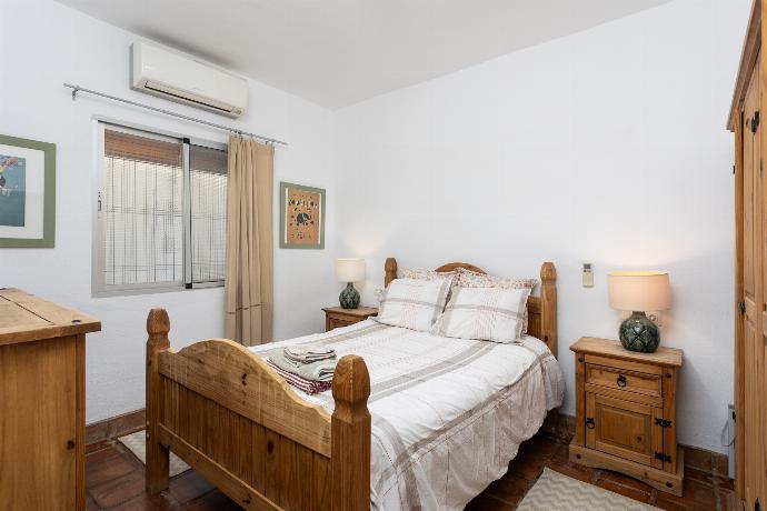 Double bedroom with A/C . - Villa La Higuera . (Photo Gallery) }}