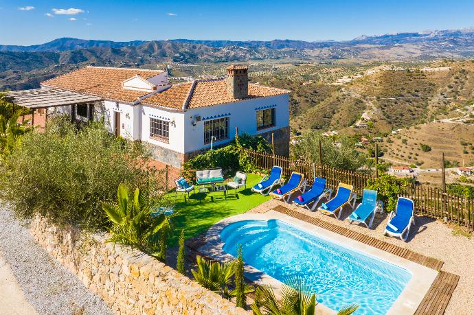 Beautiful villa with private pool and terrace with views . - Casa La Vina De La Tireta . (Photo Gallery) }}