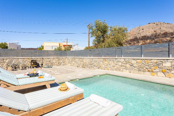 Private pool and terrace . - La Casa Di Pietre 2 . (Photo Gallery) }}