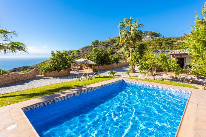,Beautiful villa with private pool, terrace, and garden with sea views . - Villa Bonifacio 2 . (Photo Gallery) }}