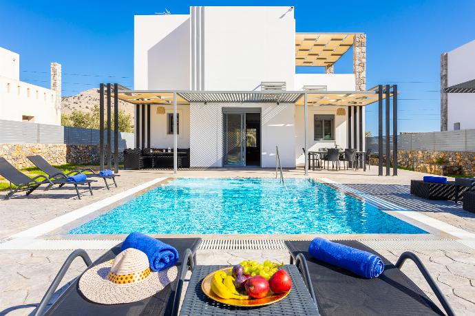 Beautiful villa with private pool, terrace, and garden . - Villa Livis 2 . (Photo Gallery) }}