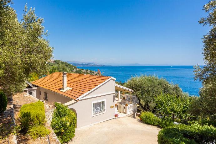 Beautiful villa with private pool and terrace with panoramic sea views . - Villa Theodora . (Photo Gallery) }}