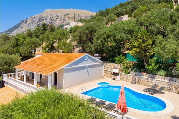 Beautiful villa with private pool and terrace with panoramic sea views . - Villa Theodora . (Photo Gallery) }}