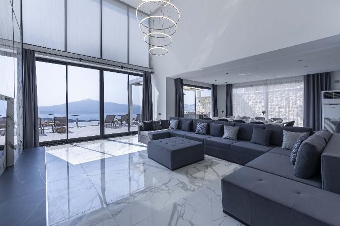 Open-plan living room with sofa . - Villa Durdane Sultan . (Photo Gallery) }}