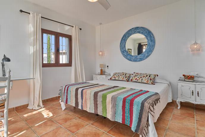 Double bedroom with A/C . - Villa Los Espejos De Frigiliana . (Photo Gallery) }}