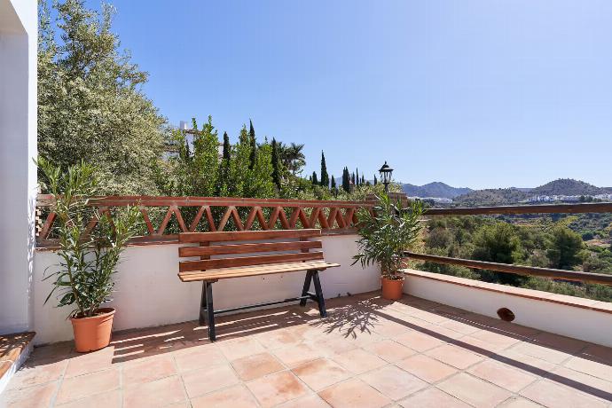 Beautiful villa with private  pool and terrace with panoramic views . - Villa Los Espejos De Frigiliana . (Photo Gallery) }}