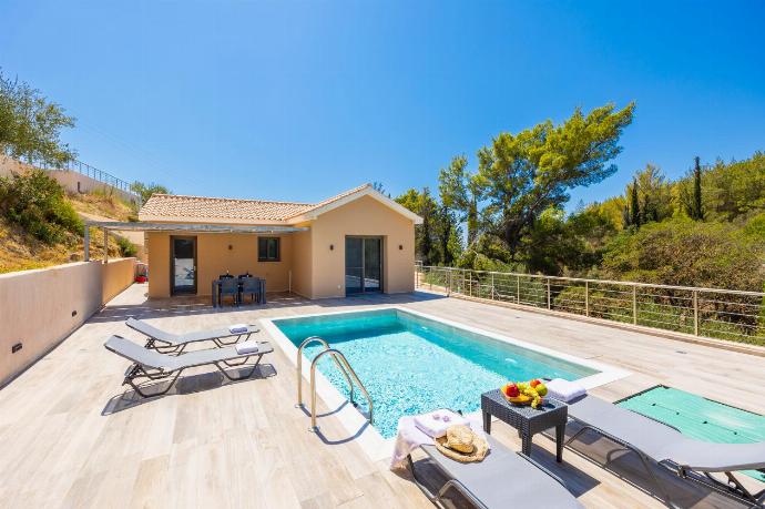 Beautiful villa with private pool and terrace . - Villa Sia . (Galleria fotografica) }}