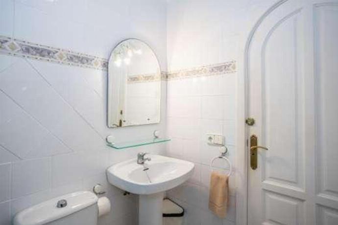 Family bathroom with shower . - Villa Alisa . (Photo Gallery) }}