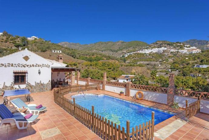 Beautiful villa with private pool and terrace with sea views . - Villa Conchi Frigiliana . (Photo Gallery) }}