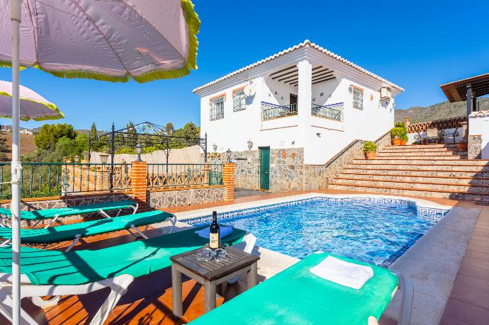 Beautiful villa with private pool and terrace with sea views . - Villa Conchi Frigiliana . (Photo Gallery) }}