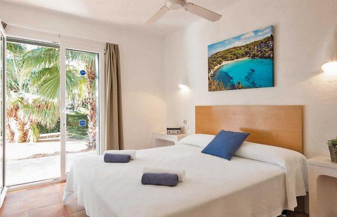 Double bedroom with terrace access . - Villa Binipaco . (Photo Gallery) }}