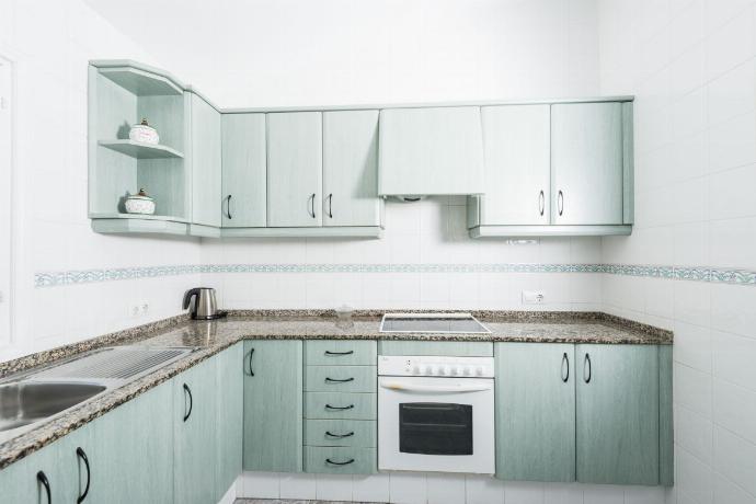 Equipped kitchen . - Villa Patri . (Photo Gallery) }}
